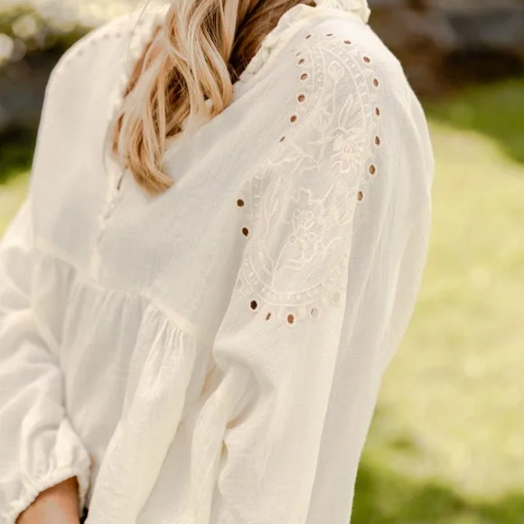 Neuflora Sweetwater Blouse - Picture 2 of 6